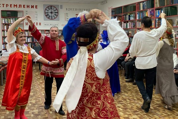 Фольклорная программа «Гуляй, Масленицу встречай!»