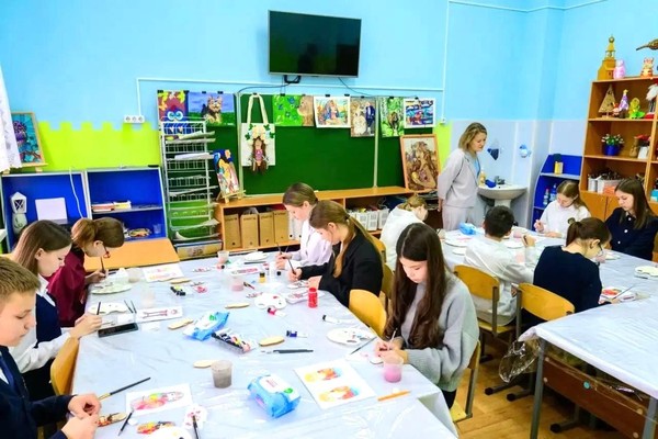 Кружок «Книжное творчество и фантазия». Познавательный час «Сударыня Масленица: история и традиции»