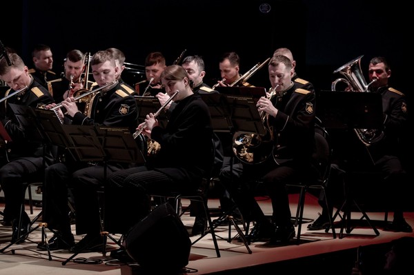 Концерт «Плечом к плечу»