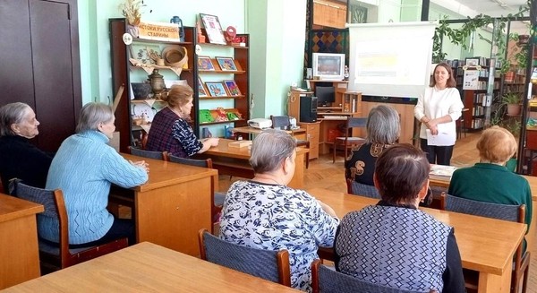 Час фольклора «Пахнет солнцем и блинами – нынче Масленица с нами»