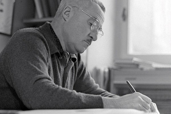 Тематическая беседа «Фронтовые писатели и поэты: Константин Симонов»