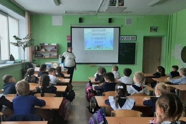 Беседа «Сколько братьев у дома»