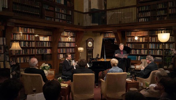 Литературно-музыкальный вечер «Смехачи. Даниил Хармс и Велимир Хлебников: авангард судьбы и слова»