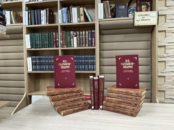 Литературный час «Летописец сатиры»