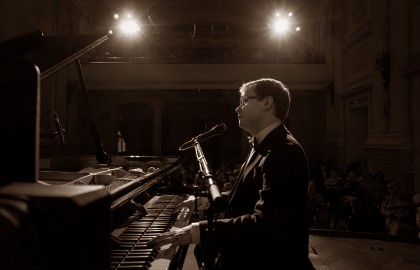 Фортепианный вечер с Олегом Аккурратовым