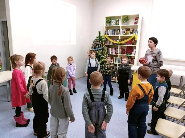 Конкурсно-игровая программа «Уж если мы мальчишки, то мы богатыри»