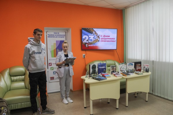 «Не померкнет слава героев России!»