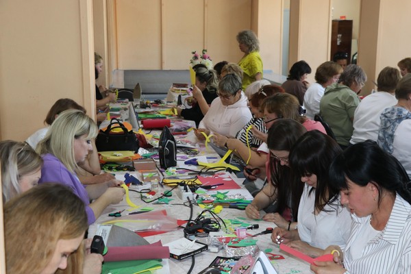 Областной семинар-практикум ДПИ «Фоамиран»