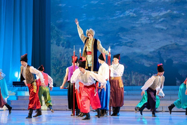 «Суриков. Эксперимент». Ансамбль танца «Енисейские зори»