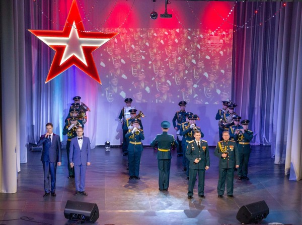 Городской праздничный концерт «Песен славных достойны герои»