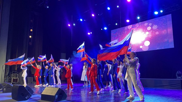 Концерт посвящённый Дню защитника Отечества «Во имя мира на земле»