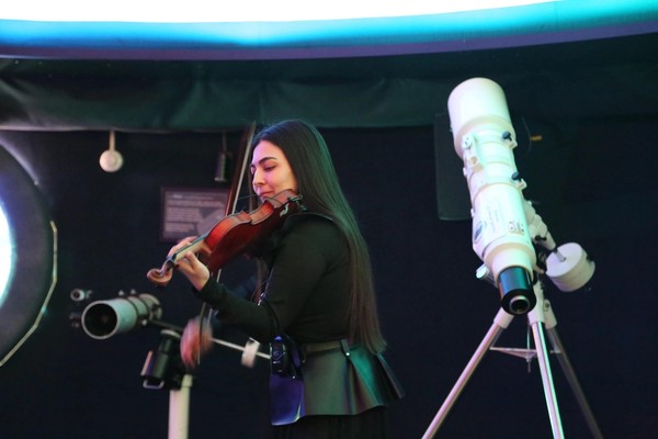 В планетарии состоится музыкальный вечер «Мы едины и непобедимы»