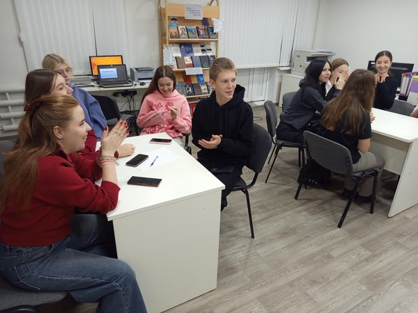 Интеллектуально-историческая игра «Фронтовые загадки»