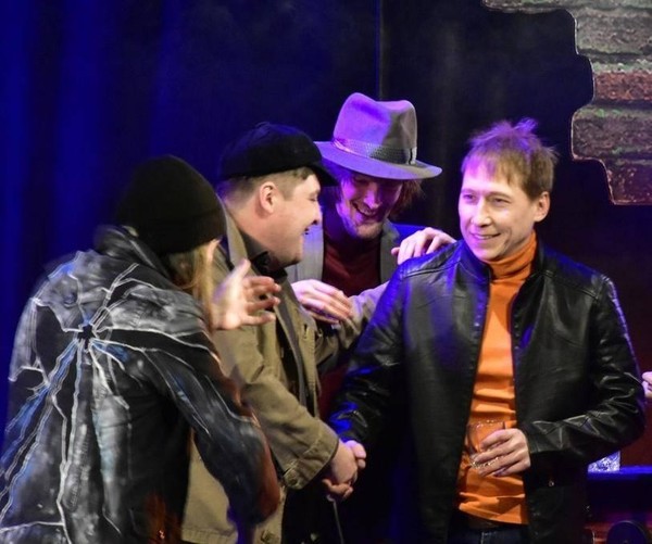 Спектакль «Пикник на обочине»