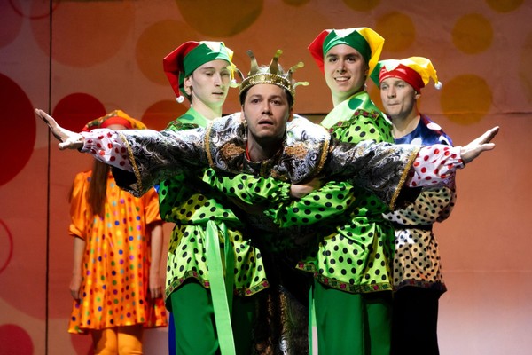 Спектакль «Царь Горох и молодильные яблоки»