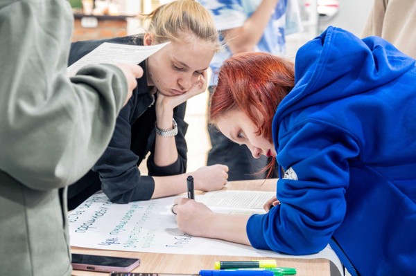 Творческая игра «Шаг навстречу искусству»