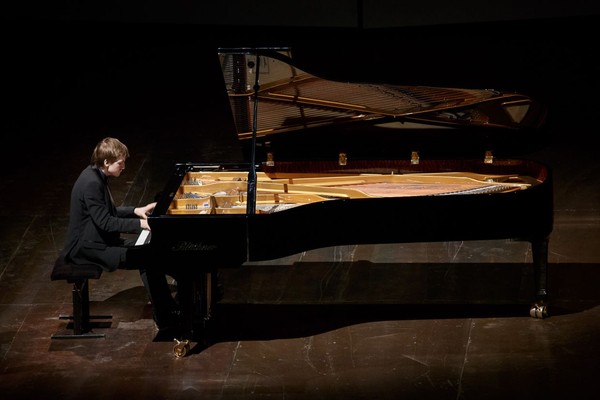 Дмитрий Маслеев, Виртуозы Москвы, дирижёр — Иван Никифорчин