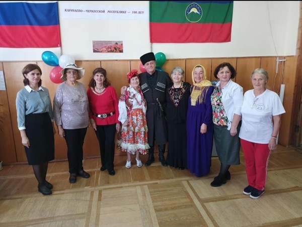 Литературно–музыкальный вечер «Защитникам Отечества посвящается»