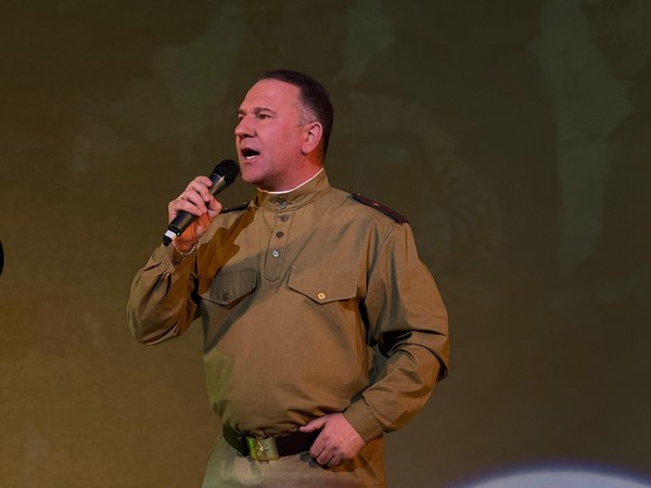 Вечер отдыха «Разрешите поздравить!»