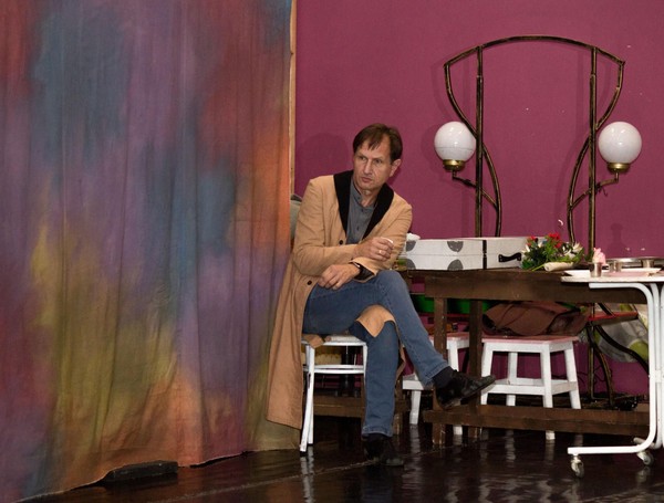 Пластический музыкальный перформанс «Немного о женском»