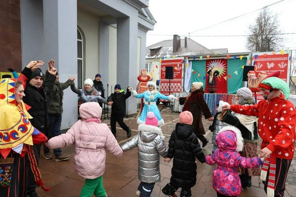 «Масленица у ворот собирает хоровод»