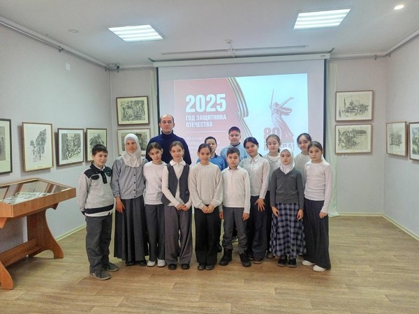 Познавательный час ко Дню защитника Отечества в Крымскотатарском музее