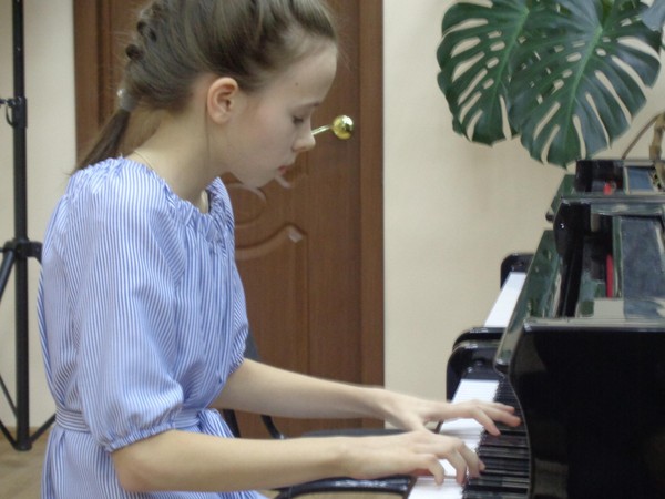 Концерт учащихся отделения Фортепиано к Дню защитника Отечества«Профессия-Родину защищать»