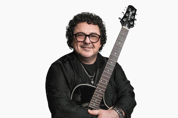 Игорь Саруханов