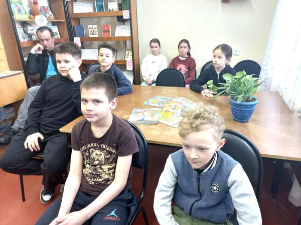 Час патриотизма «Слава армии родной»