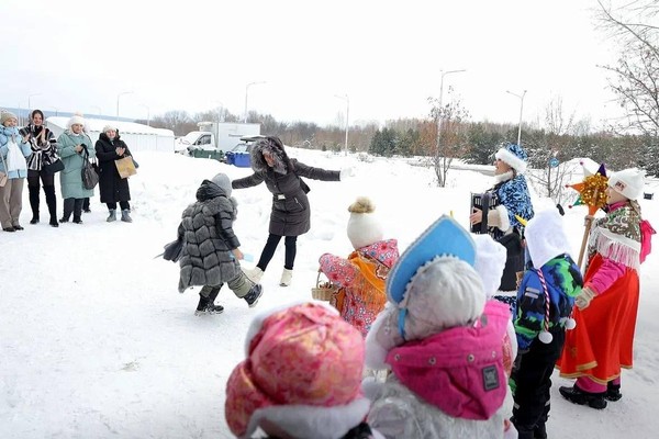 Тематические народные посиделки «Блинный переполох на Масленицу»