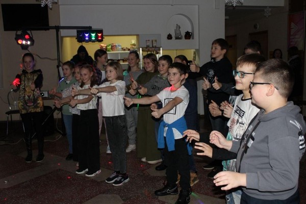 Музыкально-развлекательная программа «А ну-ка, мальчики»