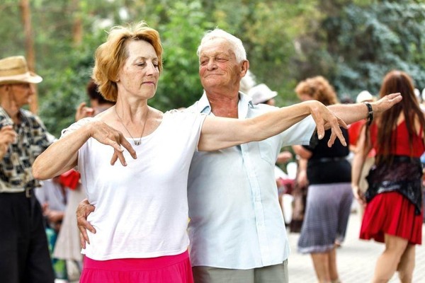 Живые танцы