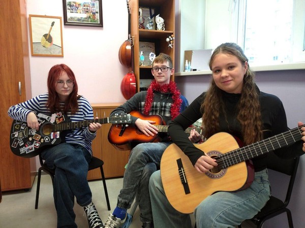 Классный час «Только пули свистят по степи...»