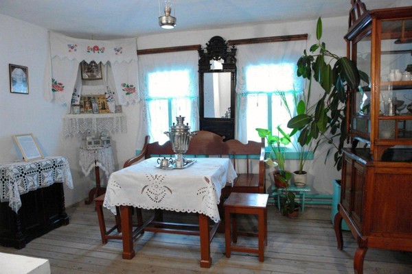 Виртуальная выставка «Мир Ерошенко на кончиках пальцев»