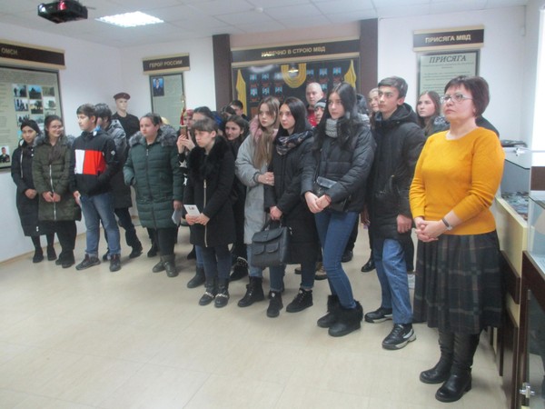 Литературно-патриотический час «Защитники России – Отечества сыны»