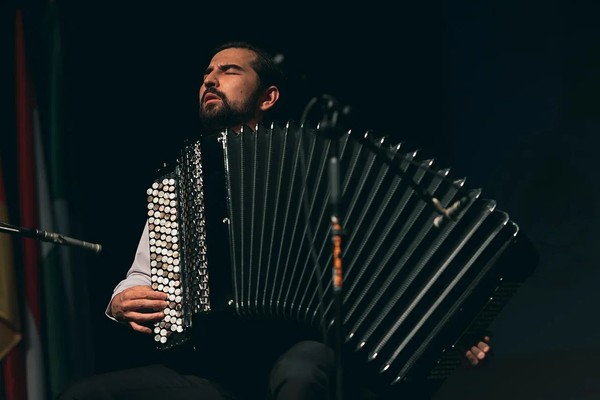 Виват, баян, виват