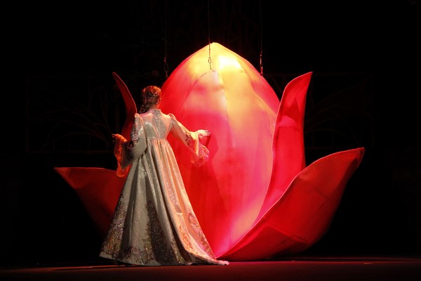 Спектакль «Аленький цветочек»