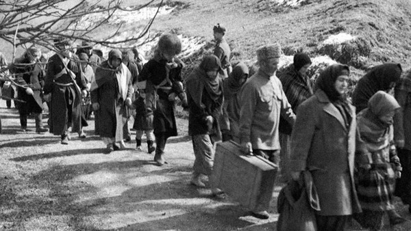 Выставка-обзор «История моего народа – февраль 44-го…»