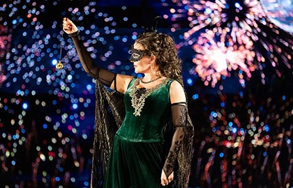 Летучая мышь