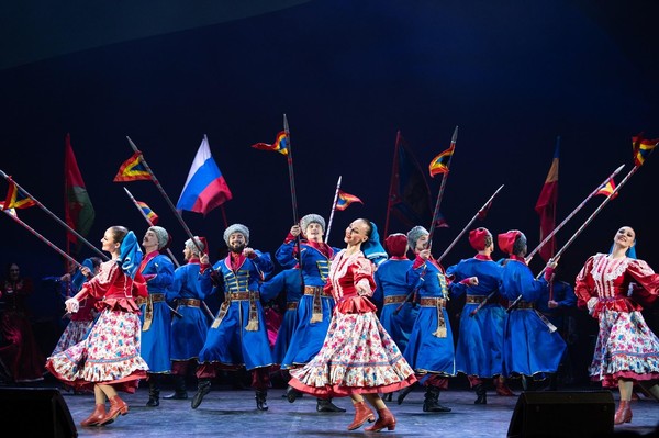 Праздничный концерт театра танца «Казаки России», посвященный Дню защитника Отечества