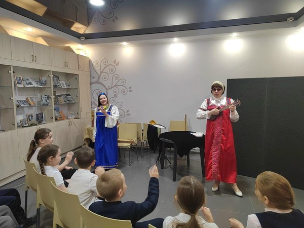 Музыкально–литературная гостиная «Ай, да Масленица!»