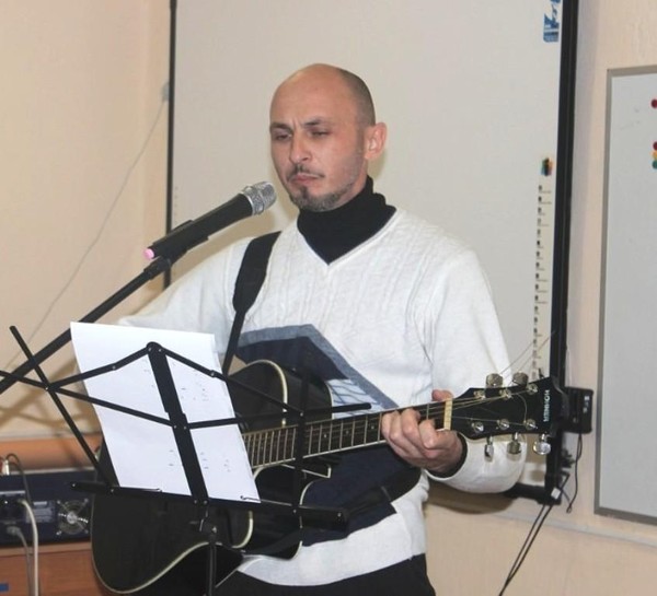 Творческий вечер автора-исполнителя Вадима Немчина «Струна, поющая стихи»