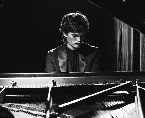 Фортепианный вечер Ильи Папояна