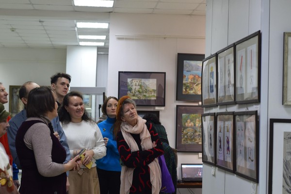 Праздничная экскурсия по выставке А. Ю. Санникова