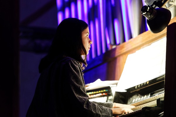 Голоса земли и воды. Органный перфоманс