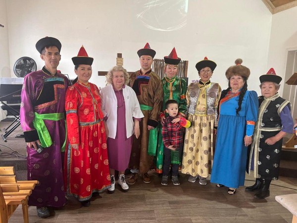 Творческий вечер Валентины Цой «Одеваемся в любовь»