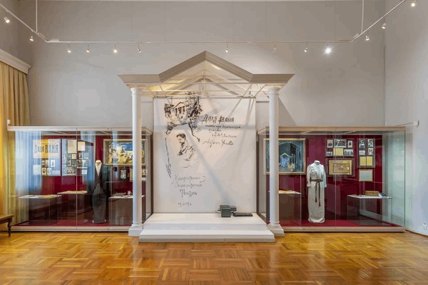 Лекция «Падение и взлет чеховской «Чайки»