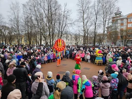 Масленичные гуляния в парке Ветеранов