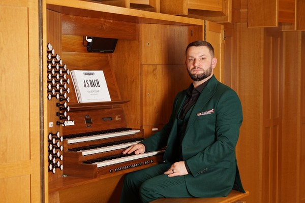 Концерт «Сквозь призму времени»