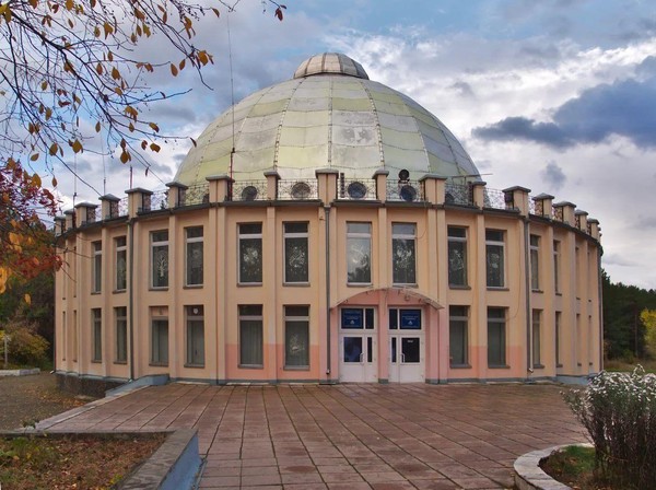 Экскурсия «По звездным тропам»